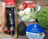 Foto langkah ke 1 dari resep Toast Bread Salad with Balsamic and Mayonaise sauce.