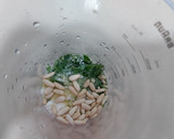 Foto del paso 1 de la receta: Pesto
