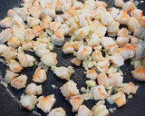 Foto del paso 1 de la receta: Tartar de atún🐟, gambas🦐 y aguacate🥑