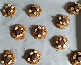Une image de l'étape 2 de Cookies noisettes et flocons d'avoine.