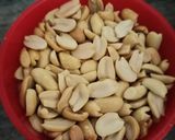 A picture of step 1 of Peanut chikki.