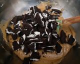Foto langkah ke 4 dari resep Chewy Jumbo Oreo Cookies.