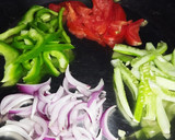 वेजिटेबल चीज़ सैंडविच (Vegetable cheese sandwich recipe in hindi) रेसिपी चरण 3 फोटो