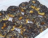 Foto langkah ke 13 dari resep Tips dan Trik Membuat Donat Dimusim Hujan / Dingin.