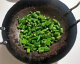 A picture of step 2 of Bhindi Karahi.