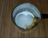 A picture of step 4 of Light fruit cake.