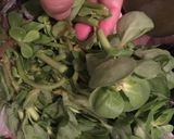 A picture of step 1 of Purslane Salad With Strained Yogurt Sauce.