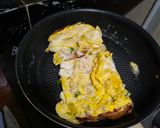 Foto langkah ke 5 dari resep Egg Sandwich.