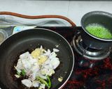 A picture of step 1 of Methi Mutter Malai.
