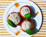 Foto del paso 1 de la receta: Tomates rellenos con arroz yamaní, naranja y aceitunas negras