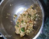 A picture of step 3 of Maggi fritters(pakode).
