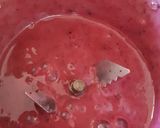 A picture of step 3 of Rose-Rasberry-SemolinaCake.