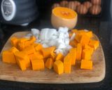 Foto del paso 1 de la receta: 🥣 💕 Sopita de calabaza dulce para levantar el ánimo! 🥣 💕