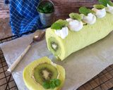 Foto langkah ke 10 dari resep Kiwi SwissRoll Cake.