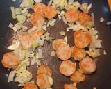 Foto langkah ke 1 dari resep Tumis Sawi Organic Bakso Salmon.