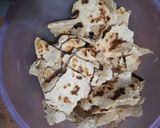 A picture of step 5 of Kutti.(Roti churma) sindhi breakfast.