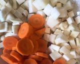 Tárkonyos csirkeraguleves recept fázis 1 fotója
