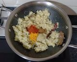 A picture of step 5 of Pepper Ghanto (Grated Green Papaya with Potato).