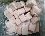 Foto langkah ke 1 dari resep Tahu Masak Kemangi.