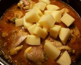 Foto del paso 17 de la receta Estofado de pollo con patatas y olivas amarillas