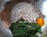 A picture of step 1 of Hariyali Bajra Paratha.