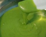 Foto langkah ke 4 dari resep Chiffon Pandan (tanpa loyang chiffon).
