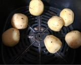 Hình bước làm 3 của món Khoai tây lúc lắc 🥔🥔🥔