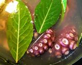 Foto del paso 1 de la receta: PULPO...!🐙 Sí, otro Pulpo A La Gallega Con Notas De Colombia🌺...!🐙