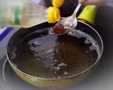 Hình bước làm 2 của món Chân gà ngâm sả tắc