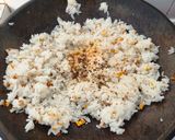 Foto langkah ke 3 dari resep Sinangag (Nasi Goreng Bawang Putih Filipina).