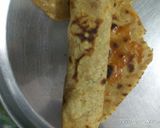 A picture of step 5 of Paratha Rolls.