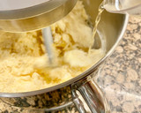 Foto del paso 3 de la receta: Pastel con crema pastelera de queso y mermelada