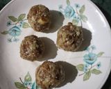 A picture of step 2 of PaanTrufflesWithGulkand(Centers).
