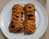 Foto langkah ke 6 dari resep Cinnamon Banana Strudel.