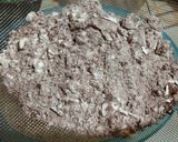 Foto langkah ke 4 dari resep Cupcake coklat tabur keju.