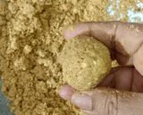 A picture of step 8 of Soybean flour laddu.
