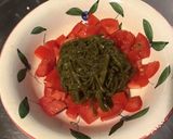 Une image de l'étape 4 de Pavés de saumon aux tomates, salicornes, échalotes et estragon.