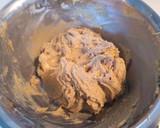 Foto del paso 4 de la receta: Cookies con chips de chocolate