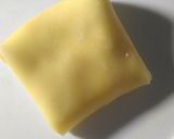 A picture of step 5 of Mango crepes 😋.