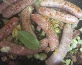 Foto del paso 3 de la receta Longanizas de pollo en salsa con jamón