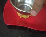 A picture of step 3 of Piaji / pyaji (odia snack).