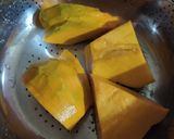 Foto langkah ke 1 dari resep Pais Waluh / Nagasari Labu Kuning.