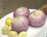 A picture of step 2 of Balochi bhindi gosht.