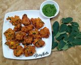 A picture of step 7 of Channa Dal Drumstick leaves Pakora.