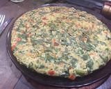 Foto del paso 6 de la receta: Tortilla de acelga rellena con jamón y queso