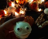 A picture of step 17 of Halloween themed Chocolate cake (pops).
