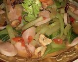 Foto langkah ke 4 dari resep Tumis sayur bumbu seblak.