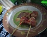 Foto langkah ke 4 dari resep Sate tuna bumbu plecing khas bali.