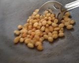 A picture of step 4 of Nutty Crunchy Oats Chivda.