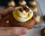 Foto del paso 11 de la receta: Berlinas o donuts bomba cheesecake - tarta de manzana